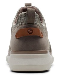 braune niedrige Sneakers von Clarks