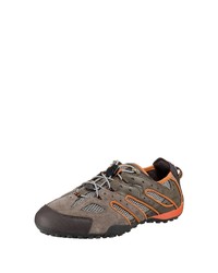 braune niedrige Sneakers von Geox