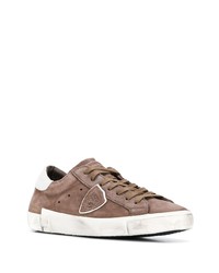 braune niedrige Sneakers von Philippe Model