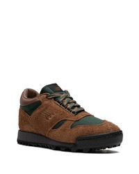 braune niedrige Sneakers von New Balance