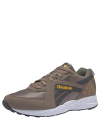 braune niedrige Sneakers von Reebok Classic