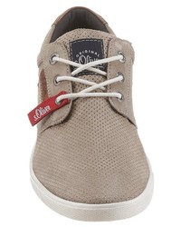 braune niedrige Sneakers von s.Oliver