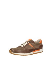 braune niedrige Sneakers von Sioux