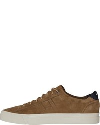 braune niedrige Sneakers von Tommy Hilfiger