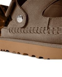 braune Pantoletten von UGG