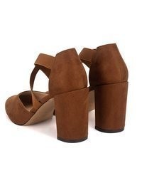 braune Pumps von Clara Barson