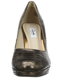 braune Pumps von Clarks