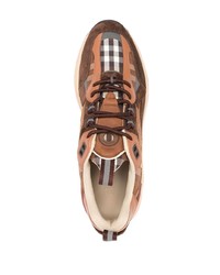 braune Segeltuch niedrige Sneakers mit Karomuster von Burberry