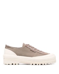 braune Segeltuch niedrige Sneakers von Superga