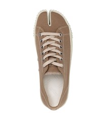 braune Segeltuch niedrige Sneakers von Maison Margiela