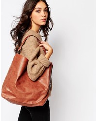 braune Shopper Tasche aus Leder von Pull&Bear