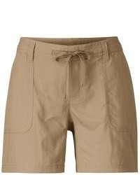 braune Shorts