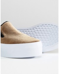 braune Slip-On Sneakers von Asos