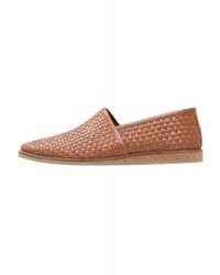 braune Slipper von Frank Wright