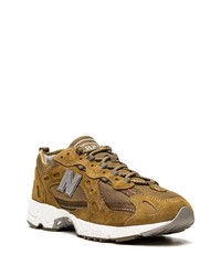 braune Sportschuhe von New Balance