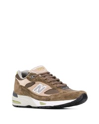 braune Sportschuhe von New Balance