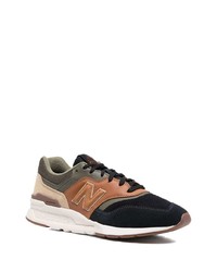 braune Sportschuhe von New Balance