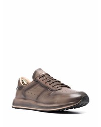 braune Sportschuhe von Officine Creative