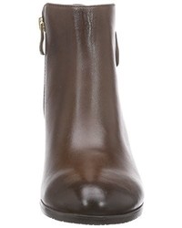 braune Stiefel von Caprice