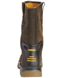 braune Stiefel von DeWalt