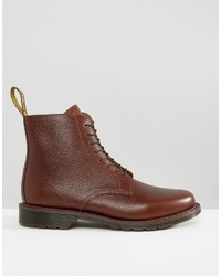 braune Stiefel von Dr. Martens