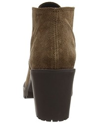 braune Stiefel von Esprit