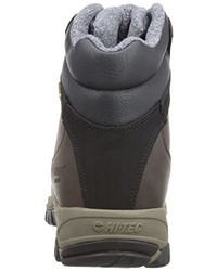 braune Stiefel von Hi-Tec