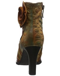 braune Stiefel von Laura Vita