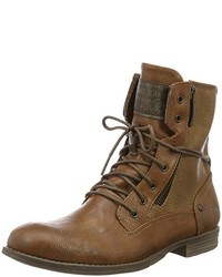 braune Stiefel von Mustang