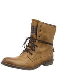 braune Stiefel von Mustang