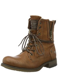 braune Stiefel von Mustang