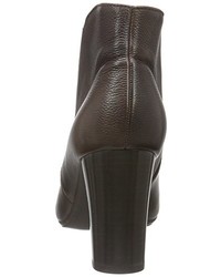 braune Stiefel von Peter Kaiser