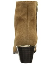 braune Stiefel