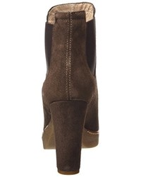 braune Stiefel von Unisa