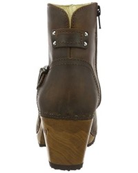 braune Stiefel von Woody