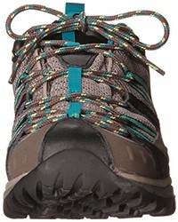 braune Turnschuhe von Merrell