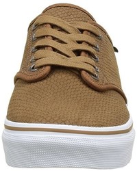 braune Turnschuhe von Vans