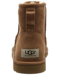 braune Ugg Stiefel von UGG