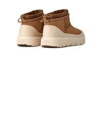 braune Ugg Stiefel von UGG