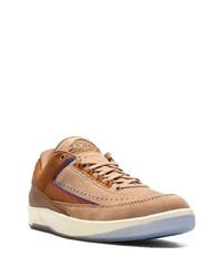 braune Wildleder niedrige Sneakers von Jordan