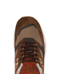 braune Wildleder niedrige Sneakers von New Balance