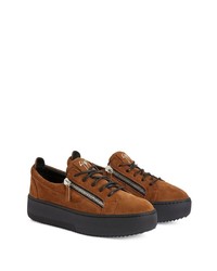 braune Wildleder niedrige Sneakers von Giuseppe Zanotti