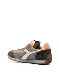 braune Wildleder niedrige Sneakers von Diadora