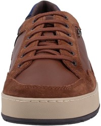 braune Wildleder niedrige Sneakers von Geox