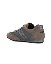 braune Wildleder niedrige Sneakers von Hogan