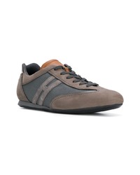 braune Wildleder niedrige Sneakers von Hogan