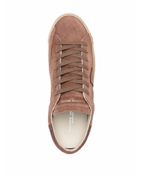 braune Wildleder niedrige Sneakers von Philippe Model Paris