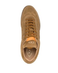 braune Wildleder niedrige Sneakers von Tod's