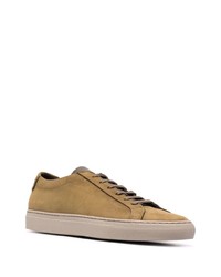 braune Wildleder niedrige Sneakers von Common Projects