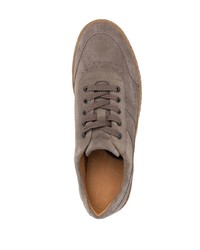 braune Wildleder niedrige Sneakers von Harrys Of London